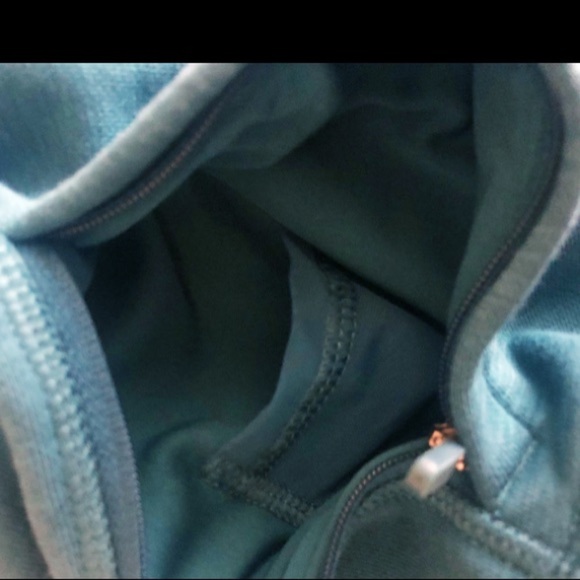 CRZ Yoga aguamarina color hoodie, pockets infront and zipper - Picture 8 of 11